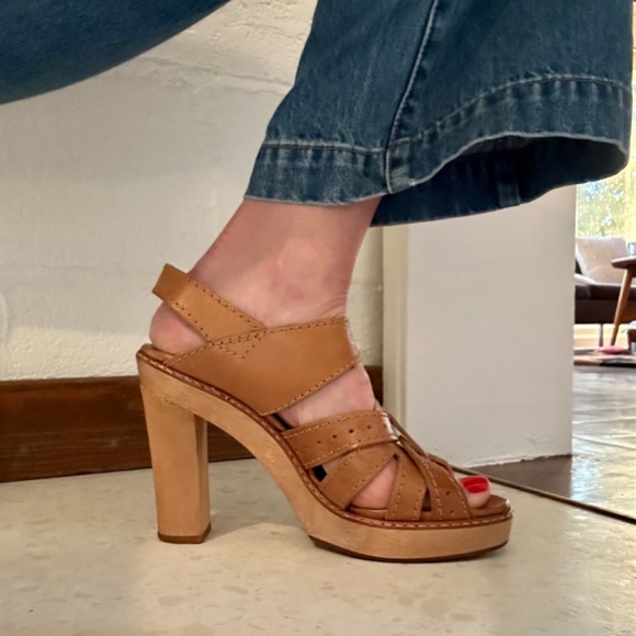 Chloe platform sandals - Picture 7 of 8